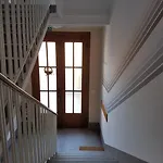 Teslova krevet i doručak