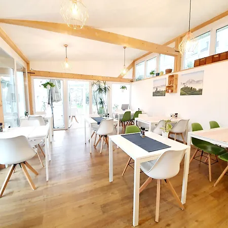 Teslova Bed and Breakfast