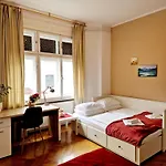Teslova 3*