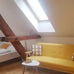 Bed & Breakfast Teslova 3*
