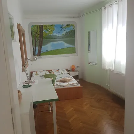 Teslova 3* Ljubljana