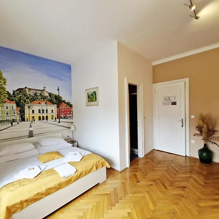 Teslova Bed & Breakfast