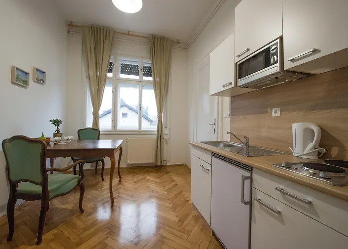 Teslova Любляна