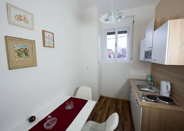 Bed & Breakfast Teslova Ljubljana