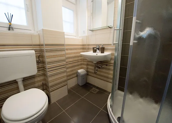 Teslova 3* Любляна