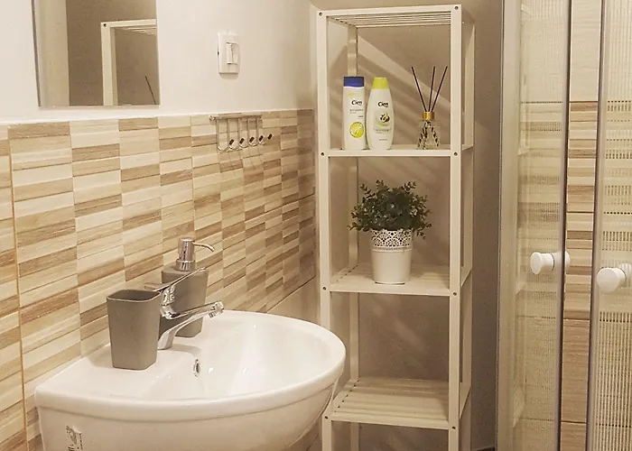 فندق مبيت وإفطار Teslova