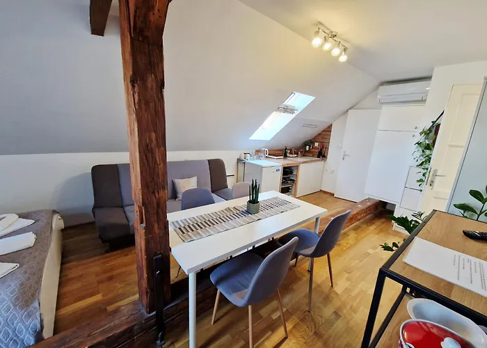 Teslova 3* Ljubljana