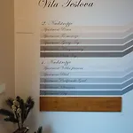 Nočitev z zajtrkom Teslova