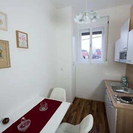 Bed & Breakfast Teslova Ljubljana