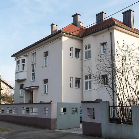 비앤비 테슬로바