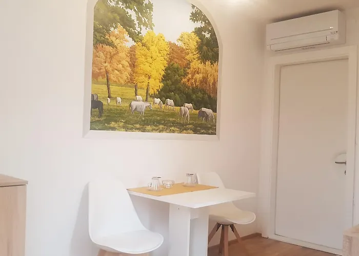 Teslova Bed & Breakfast 3*