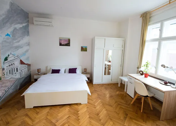 Teslova Bed & Breakfast