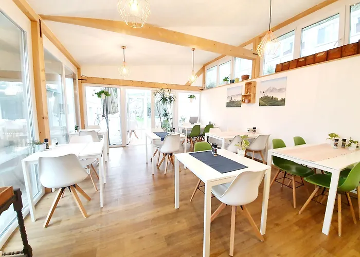 Teslova Bed & Breakfast