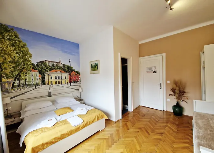 Teslova Bed & Breakfast