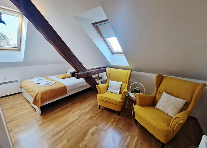 Teslova Bed & Breakfast